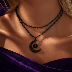✨Collar gótico de cuentas de cristal oscuro con colgante de aleación con luna calada🌙