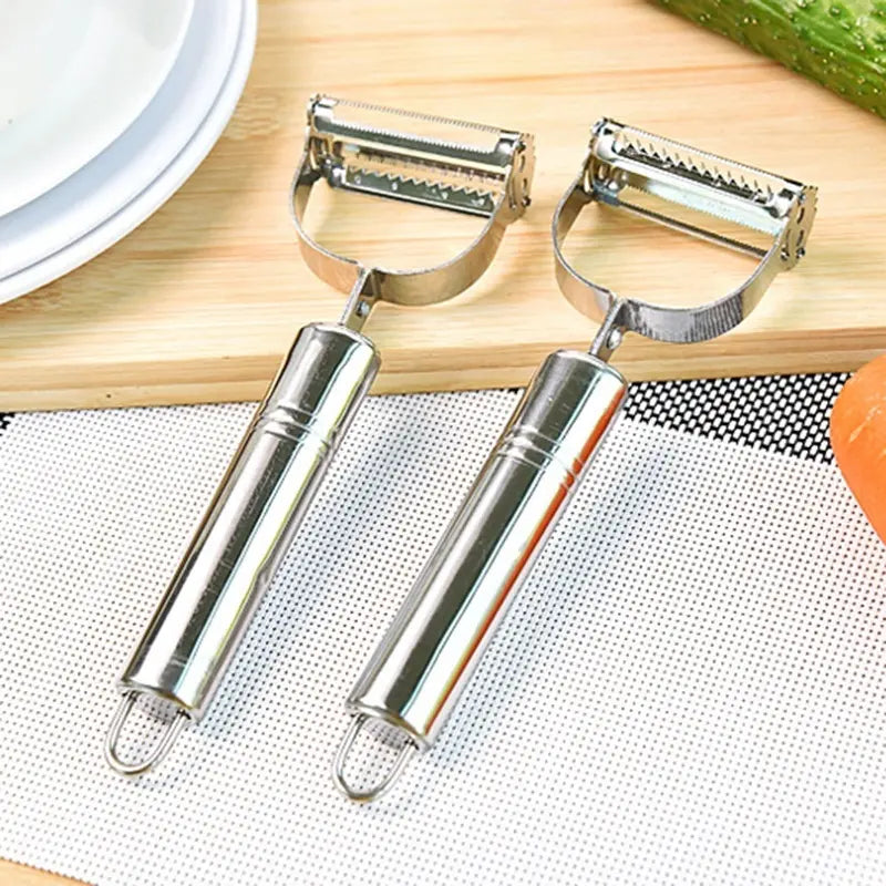 🥳Artículo más vendido de 2026🥳💞 ¡Más de 50.000 unidades vendidas! 🥕🔪 Pelador y rallador 2 en 1 de acero inoxidable: ¡ahorra espacio en el cajón y tiempo de preparación! 🍽️✨