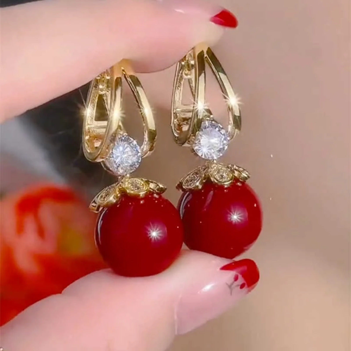 Pendientes de plata con perlas de lujo francés de nuevo estilo 2025